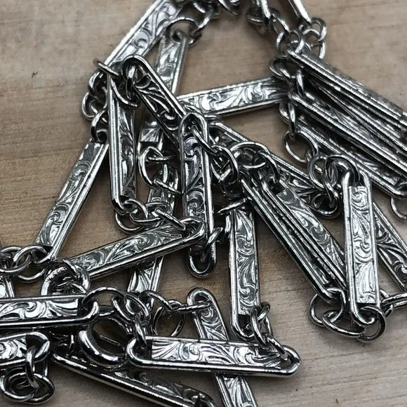 Solid sterling silver 925 chain necklace with makers mark 12.3 grams unisex.